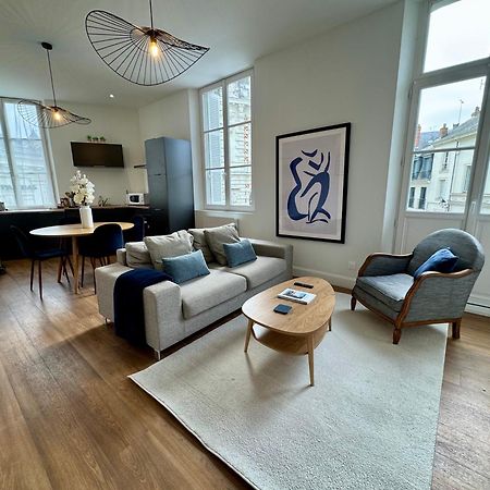 Centre Ville Terrasse Et Vue Chateau โซมูร์ ภายนอก รูปภาพ